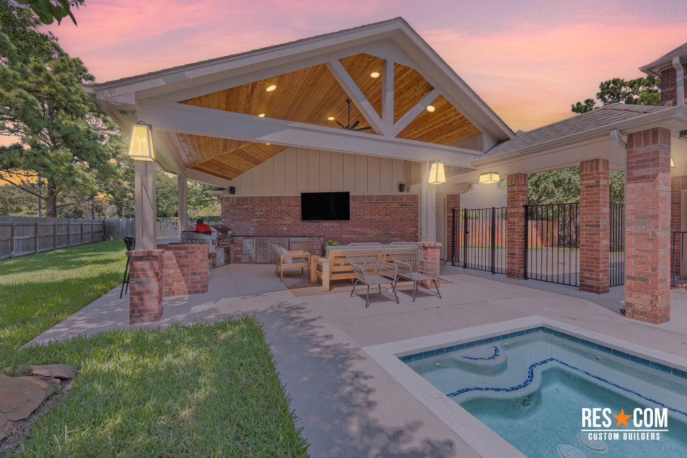 Cascading Brook - Outdoor Living