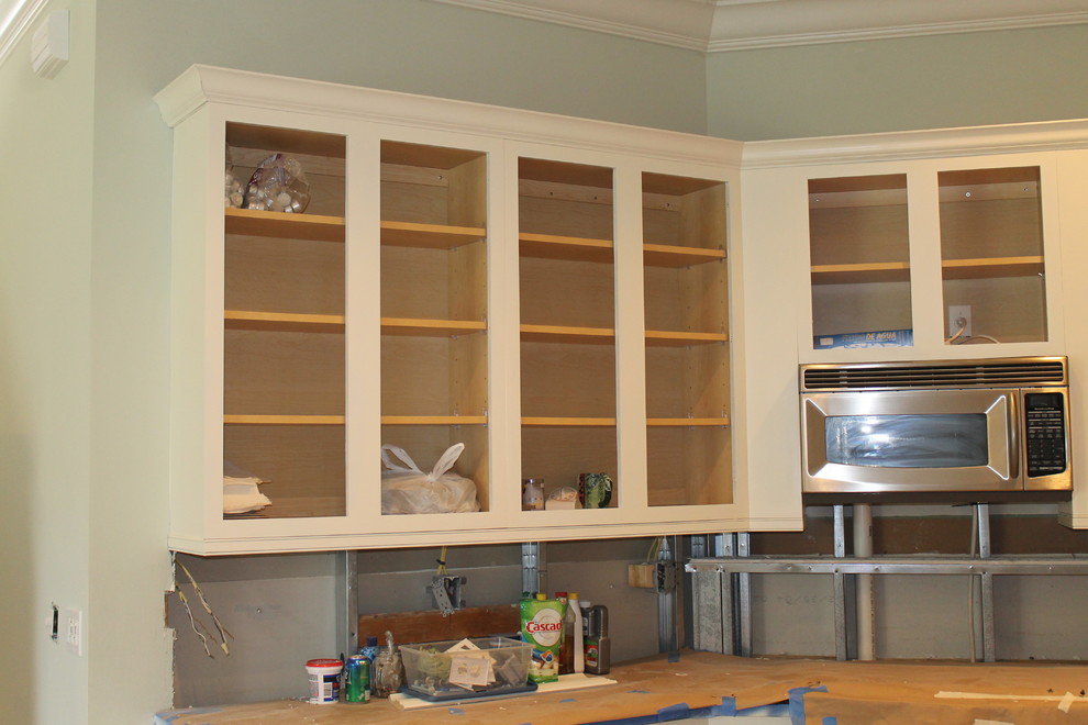 Linda's Kitchen Recolor Modern Contemporary Dover white Shaker style