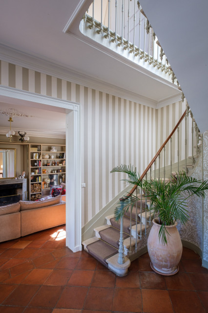 Maison &agrave; Latresne nyklassisk-entre