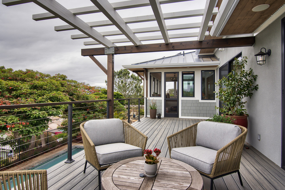 Design ideas for an arts and crafts deck in San Diego.