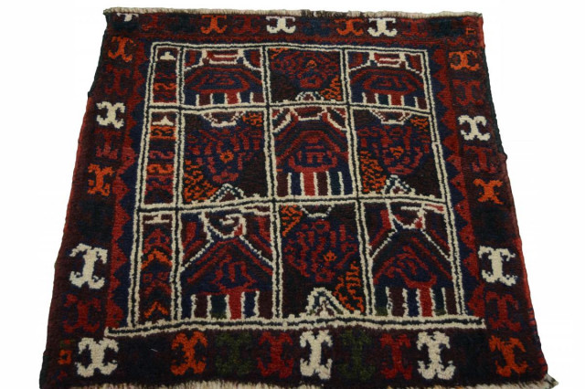 Persian Rug Shiraz 2'4"x2'3" Hand Knotted