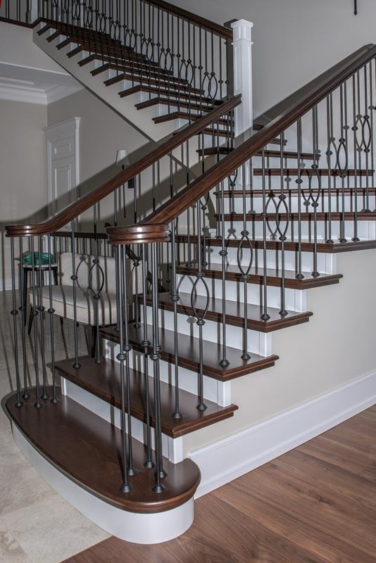 Столярные изделия в коттедж : лестницы, мебель, двери и тд.