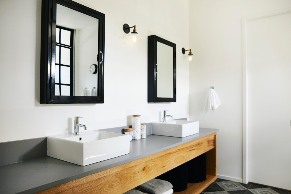 Home design - transitional home design idea