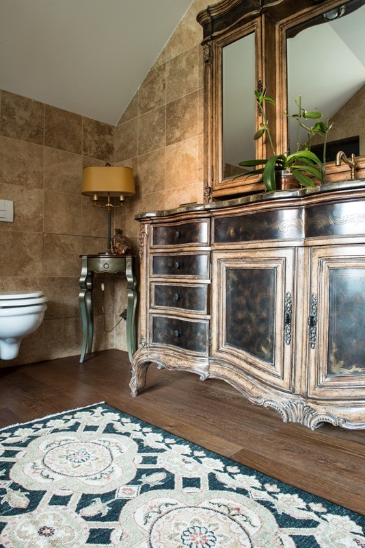 Дом с антиквариатом