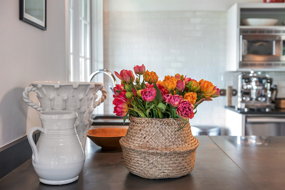 Kitchen - rustic kitchen idea