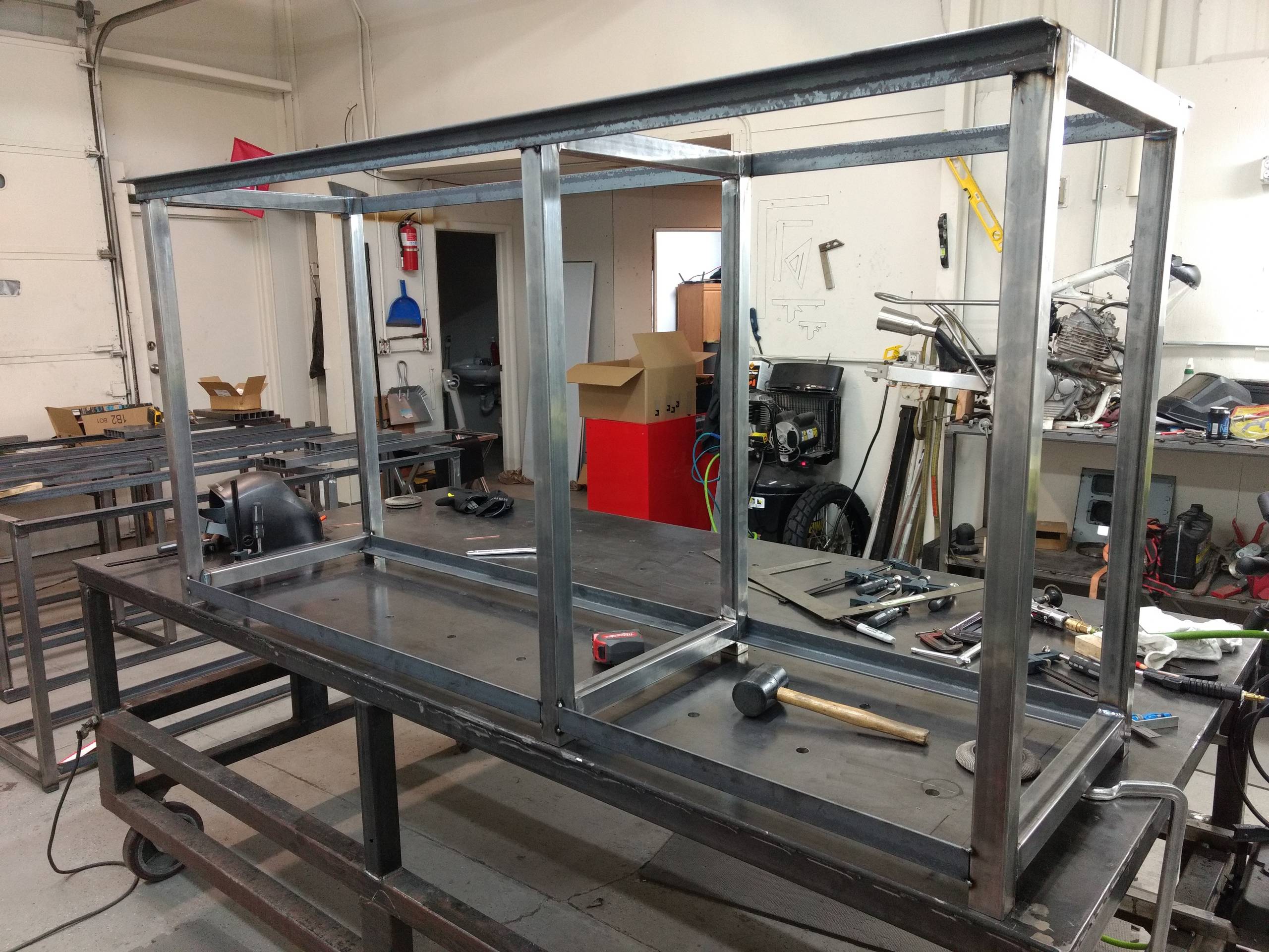 Service Benches