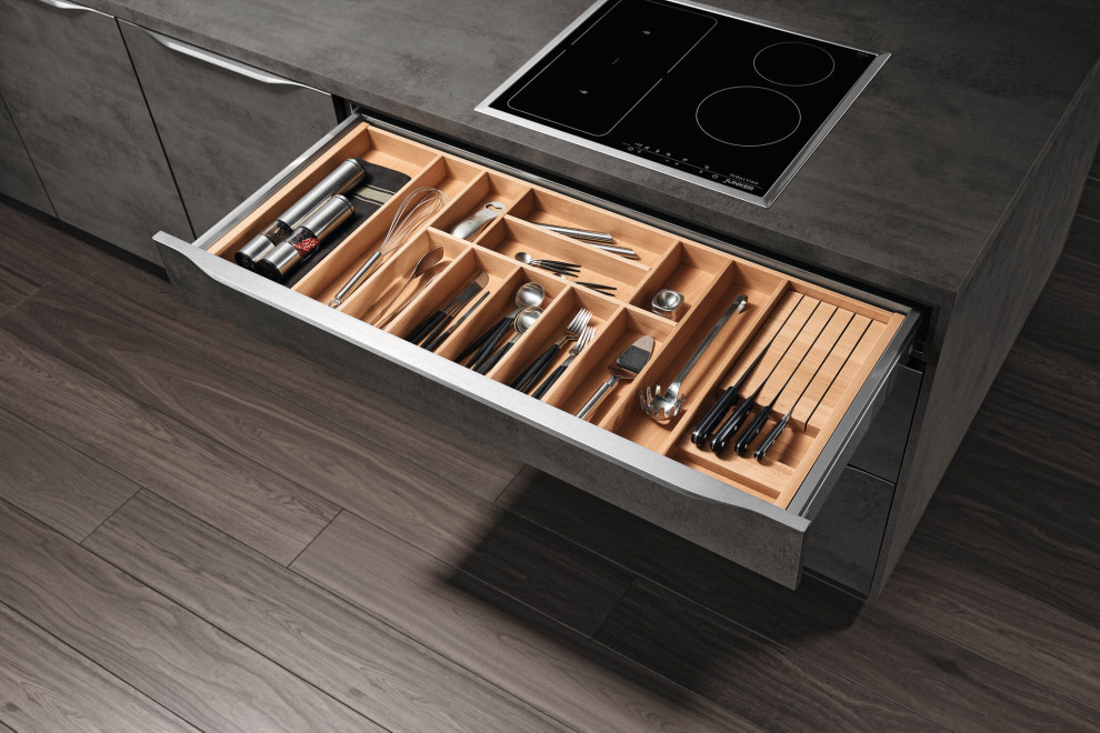 Inspiration for a modern kitchen remodel in Phoenix