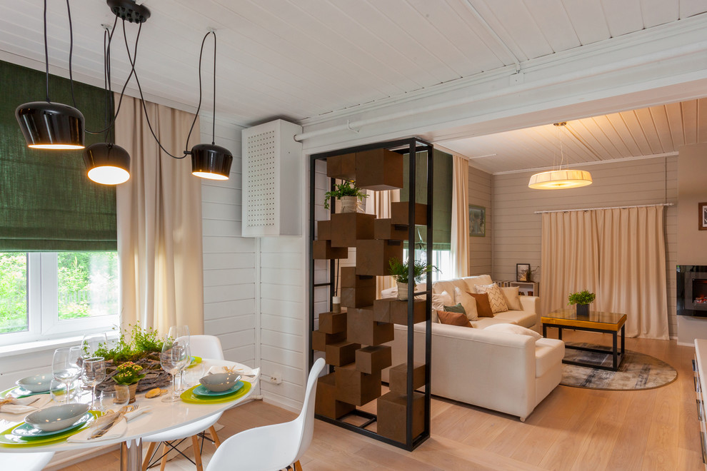 СВОБОДНАЯ ГОСТИНАЯ