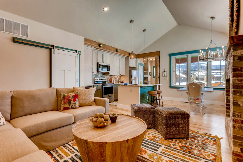 Vanilla's Pine Cottage - New Construction