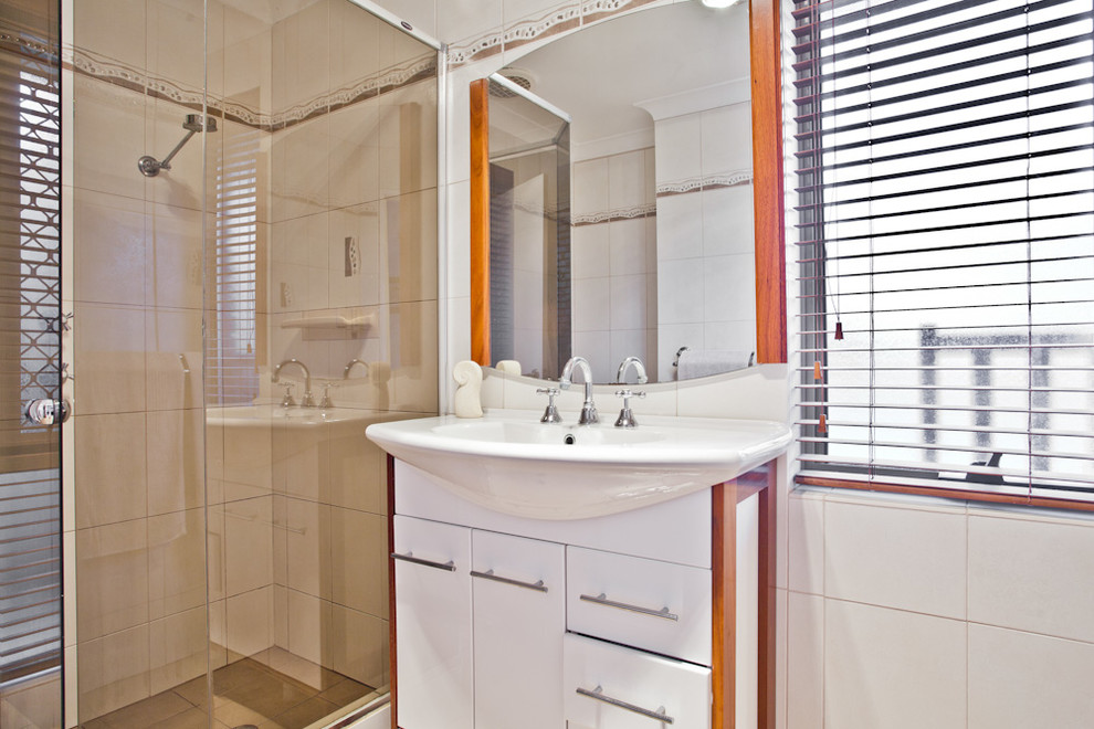 Contemporary bathroom in Perth.