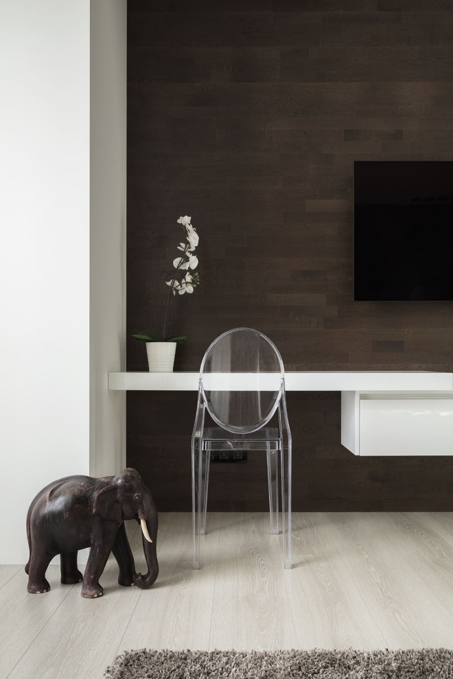 Обзор современной квартиры 170 квм. Полы без плинтуса. Двери в потолок.