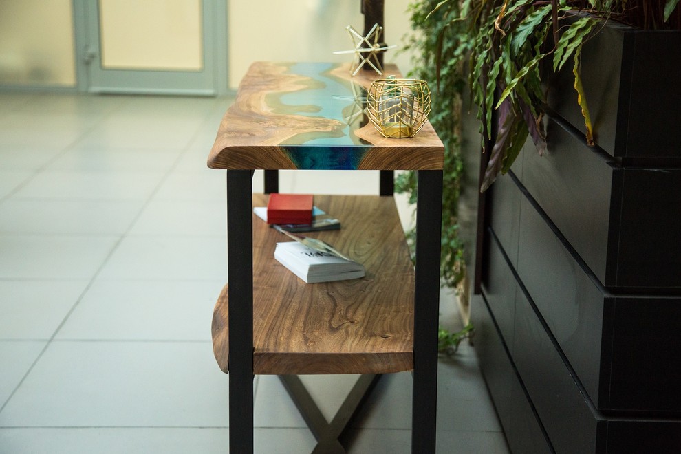 Консоль из Карагача с двуми полками