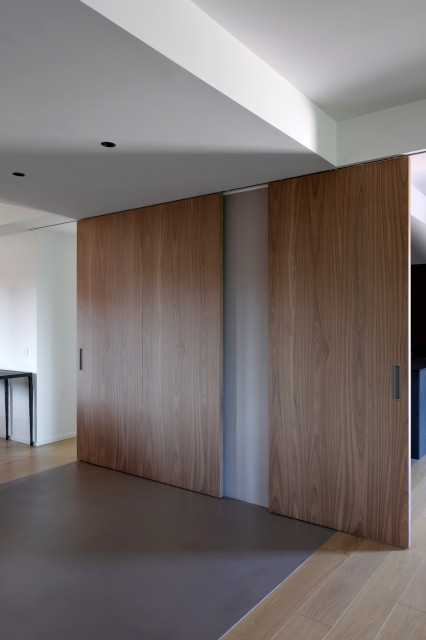 ORDERED SEQUENCE _D contemporary-hall