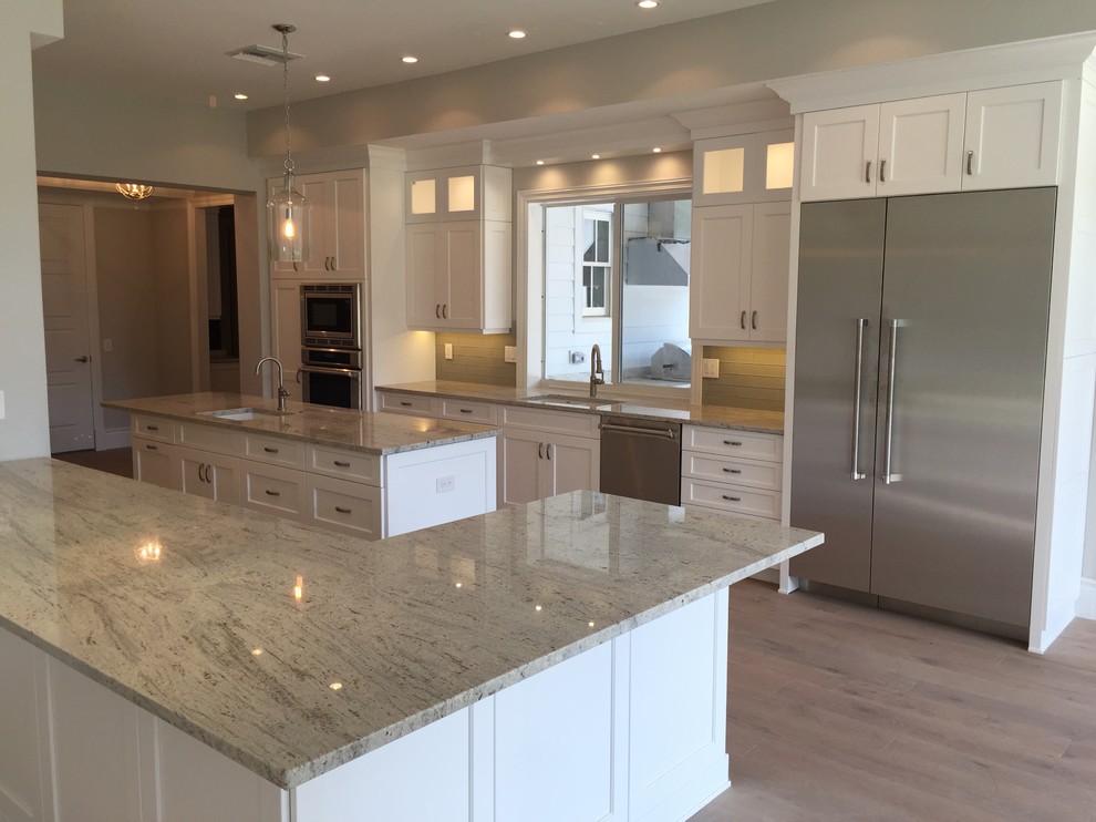 Example of a transitional kitchen design in Miami