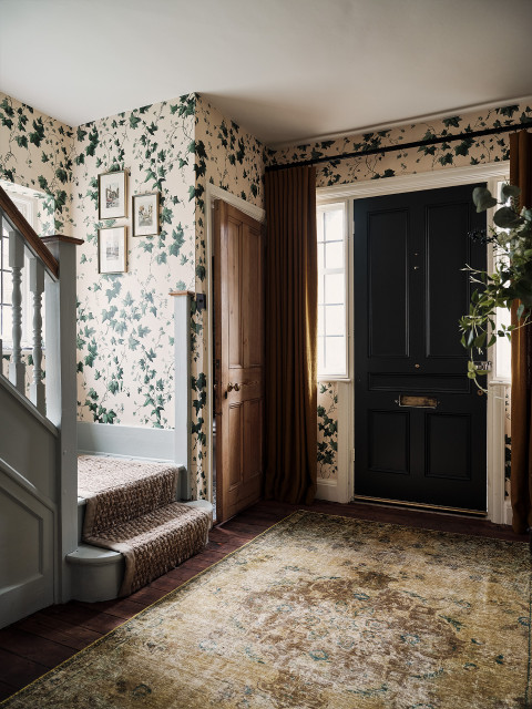 Arts & Crafts House, Wandsworth eclectic-entry