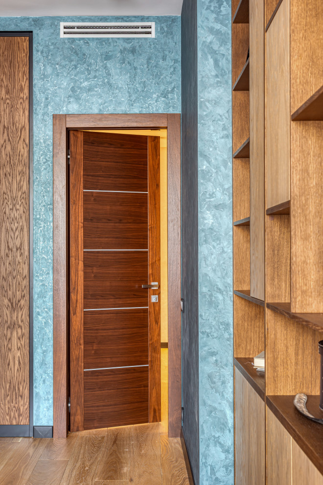 Трехкомнатная квартира в центре Москвы