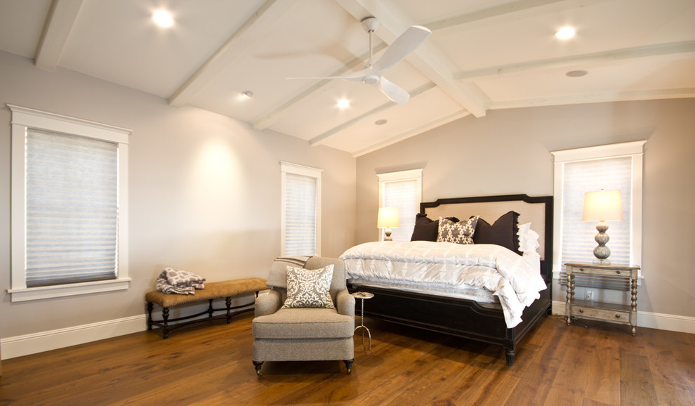Home design - transitional home design idea in Phoenix