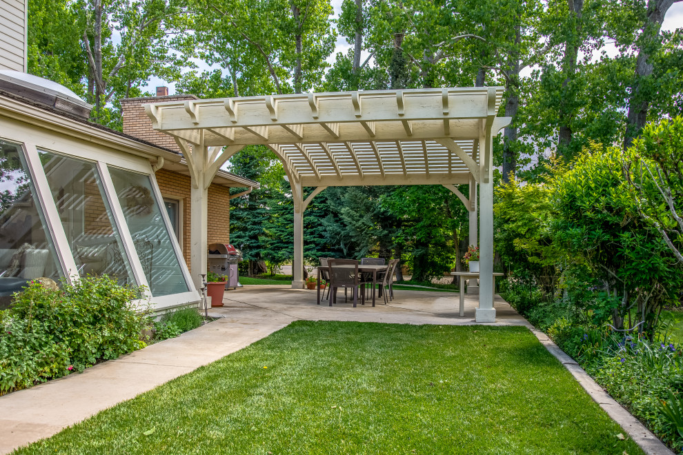 Entertainment Size Barrel Roof Pergola w/Cantilever Wing Patio