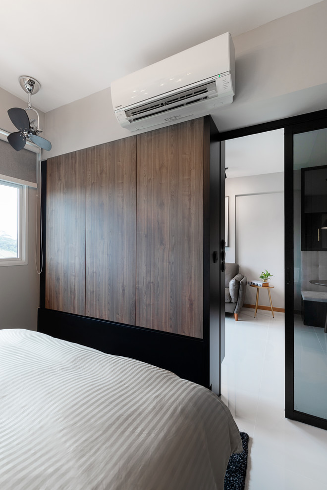 Design ideas for a modern bedroom in Singapore.