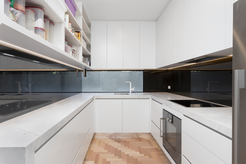 Photo of a contemporary kitchen in Melbourne.