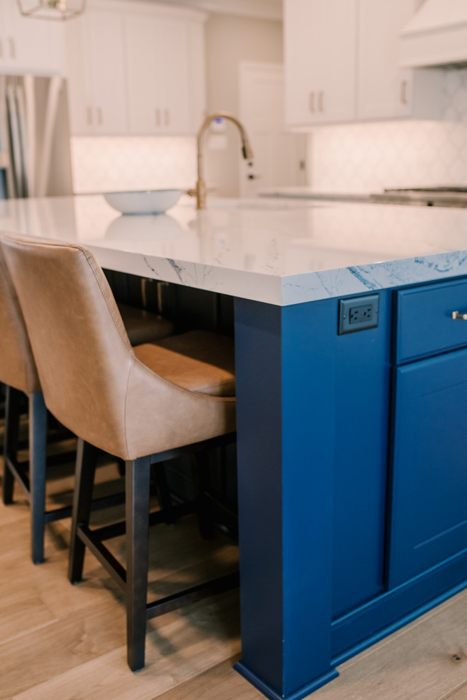 Inspiration for a transitional home design remodel in Baltimore
