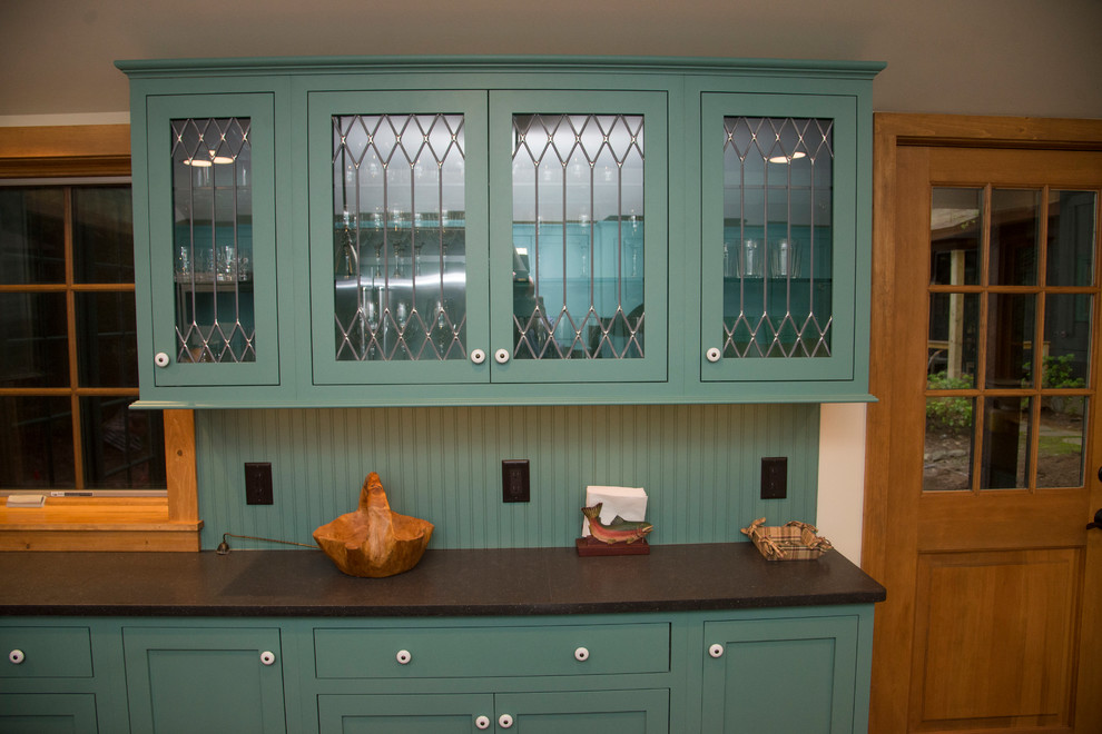 Kitchen - rustic kitchen idea