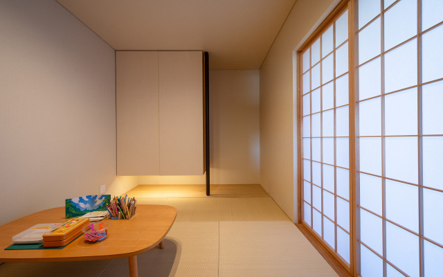 蒲郡本町の家（蒲郡市）客間 japanisch-modern-schlafzimmer