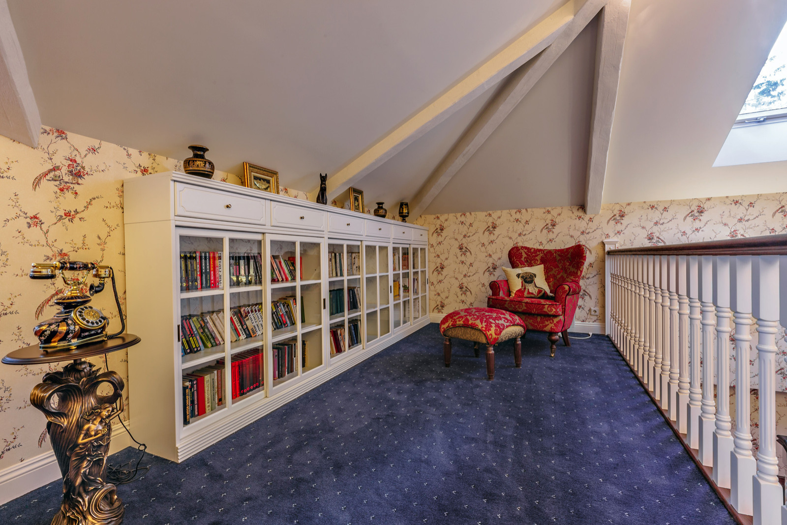 Английское чаепитие (Дом в поселке Зеленый мыс)