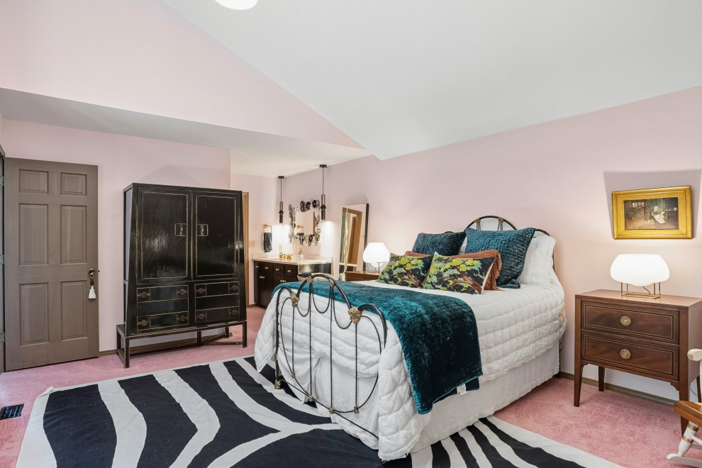 Rosy Relaxing Guest Room