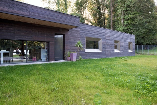 War House trendy-hus-og-facade