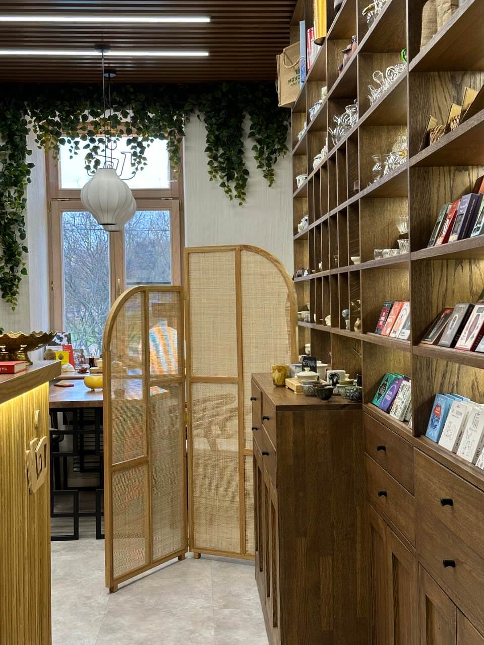 Ширма из Дуба и натурального Ротанга