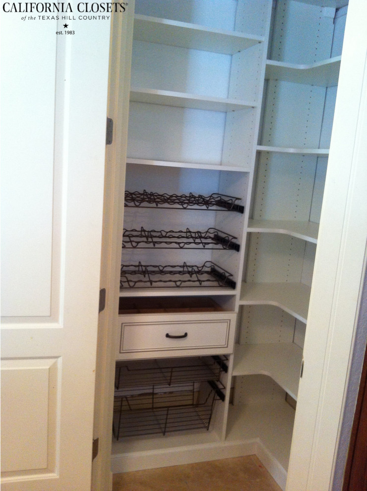 Kitchen pantry - transitional kitchen pantry idea in Austin