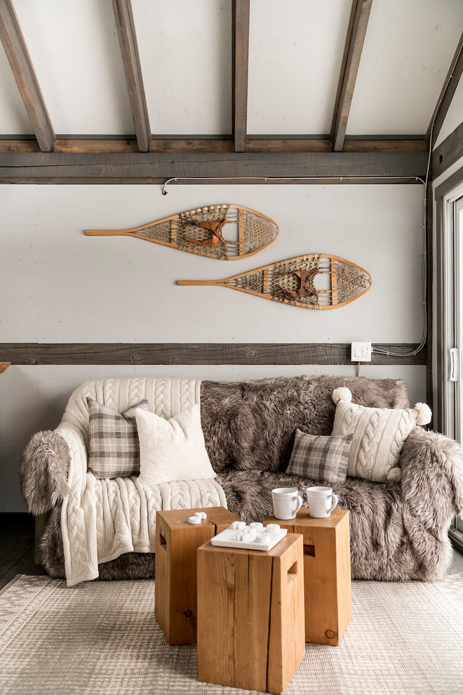 Inspiration for a country family room in Calgary.