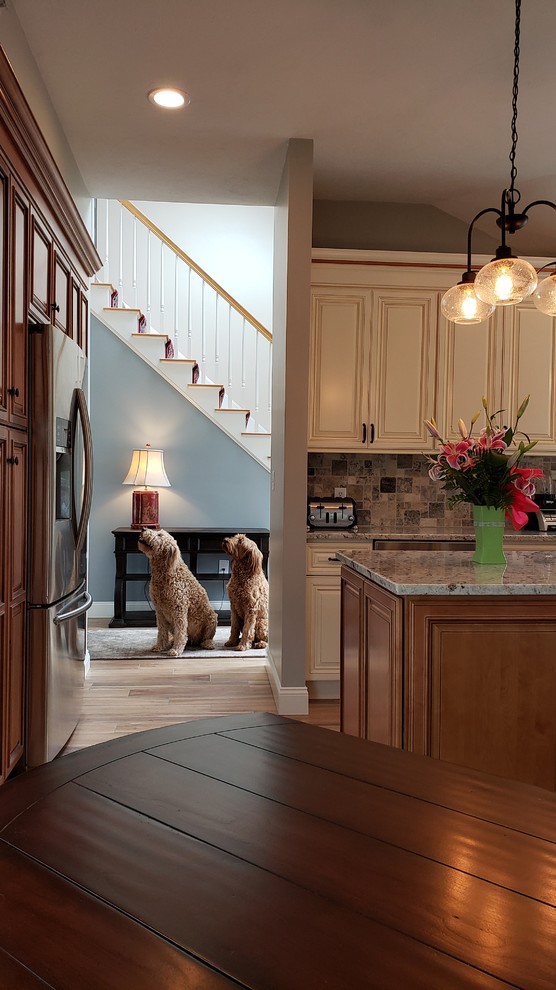 Transitional home design photo in Providence