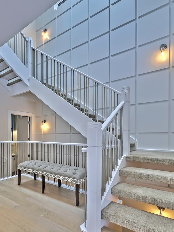 Idées déco pour un escalier contemporain en U avec des marches en moquette et des contremarches en moquette.