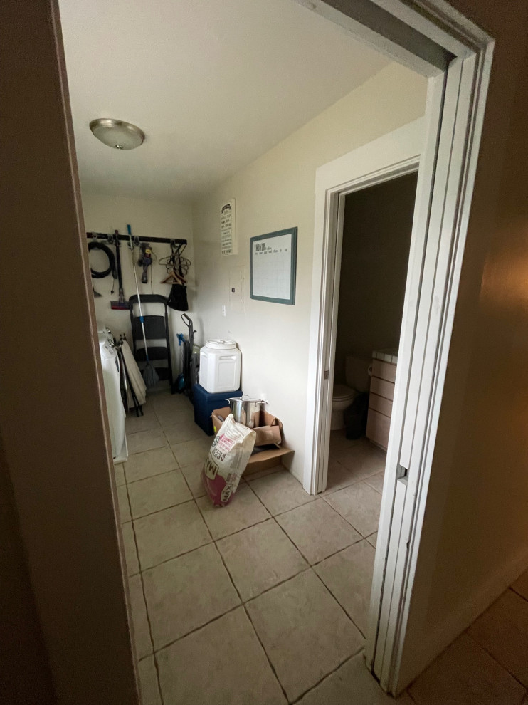 Laundry Room Before