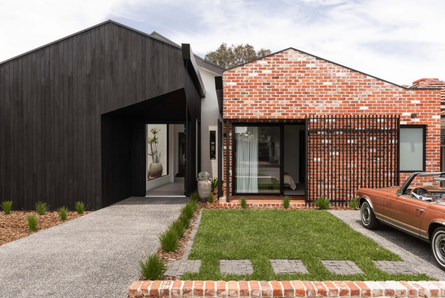 REUSE House modern-exterior