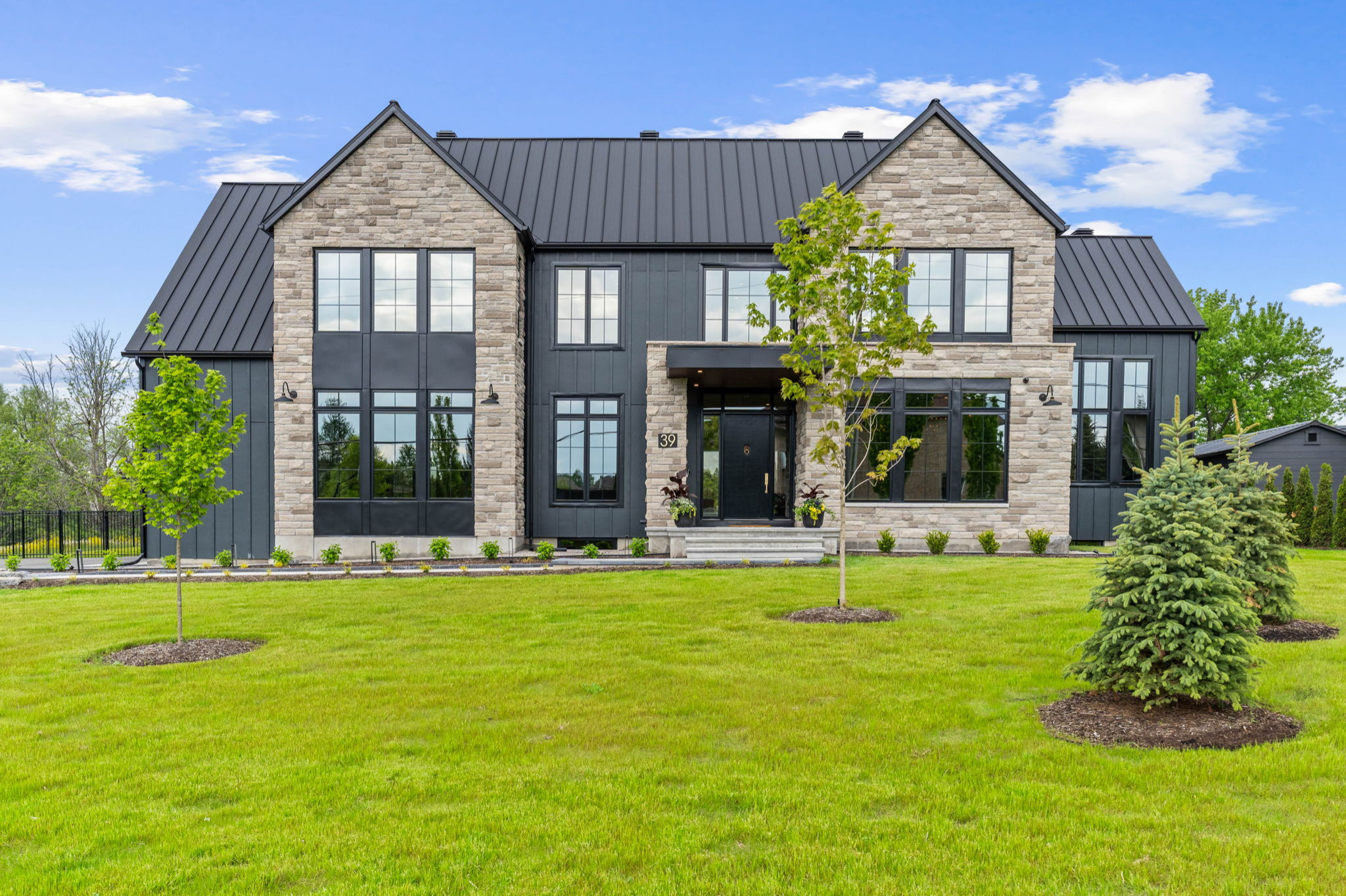 Farmhouse Riverfront