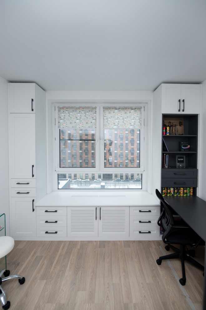 Меблировка подростковой комнаты в нейтральных цветах