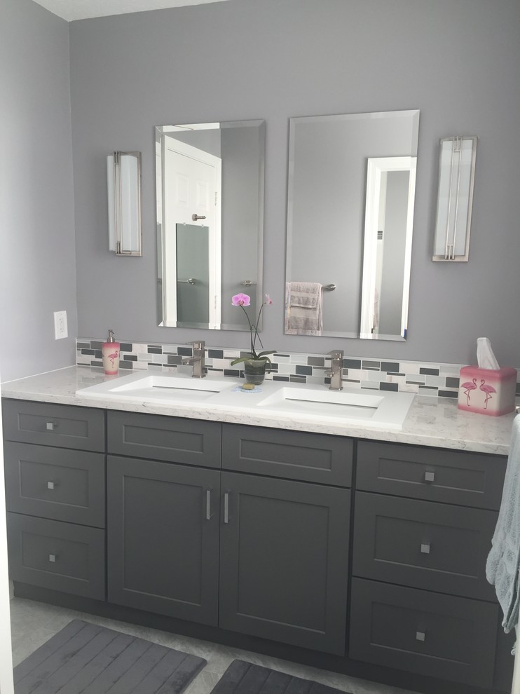 Ricci guest bathroom