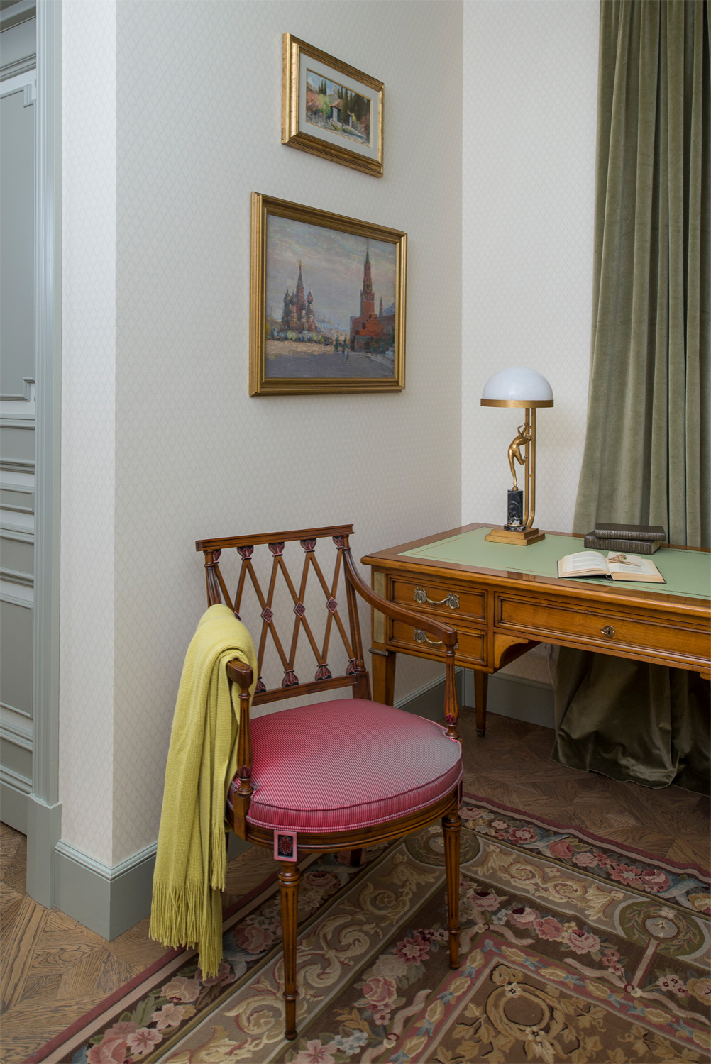 Съемка дома на Новой Риге, 1950 м². Дизайнер Анна Першхайло.