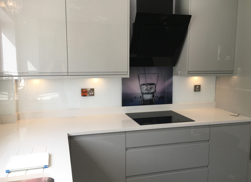 This is an example of a modern kitchen in Cheshire.