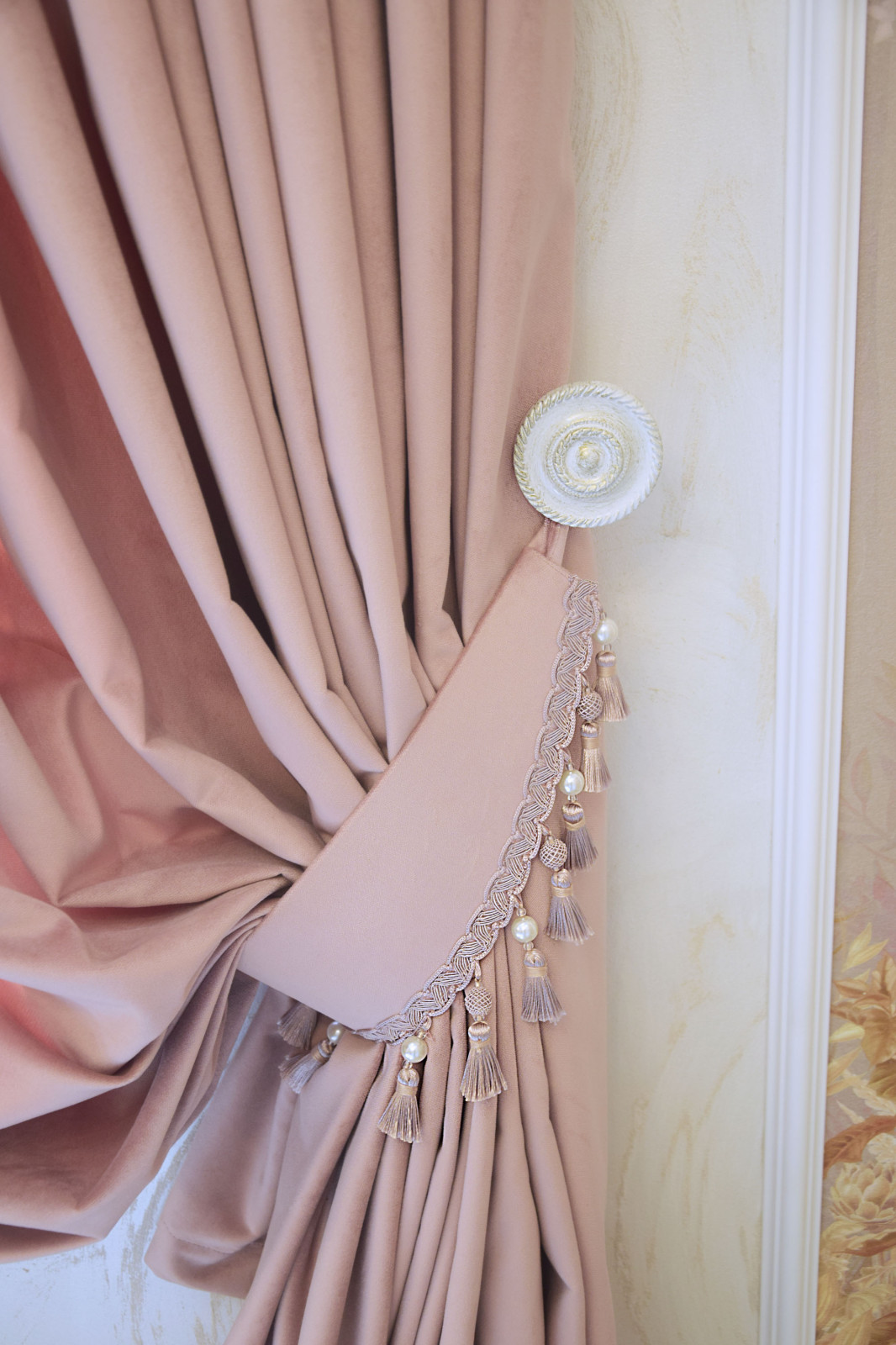 Пудровая роза