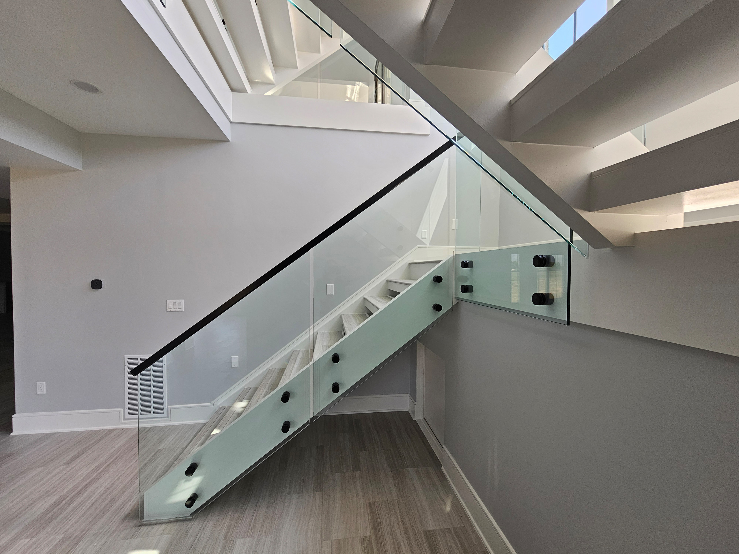 125_Modern Open Rise Stair with Glass Balustrade, Aldie, VA 20105