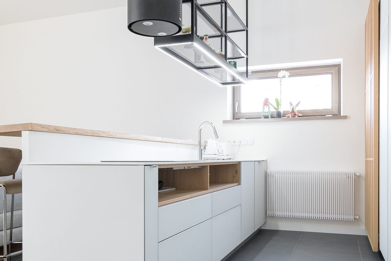 Белоснежная кухня из эмали