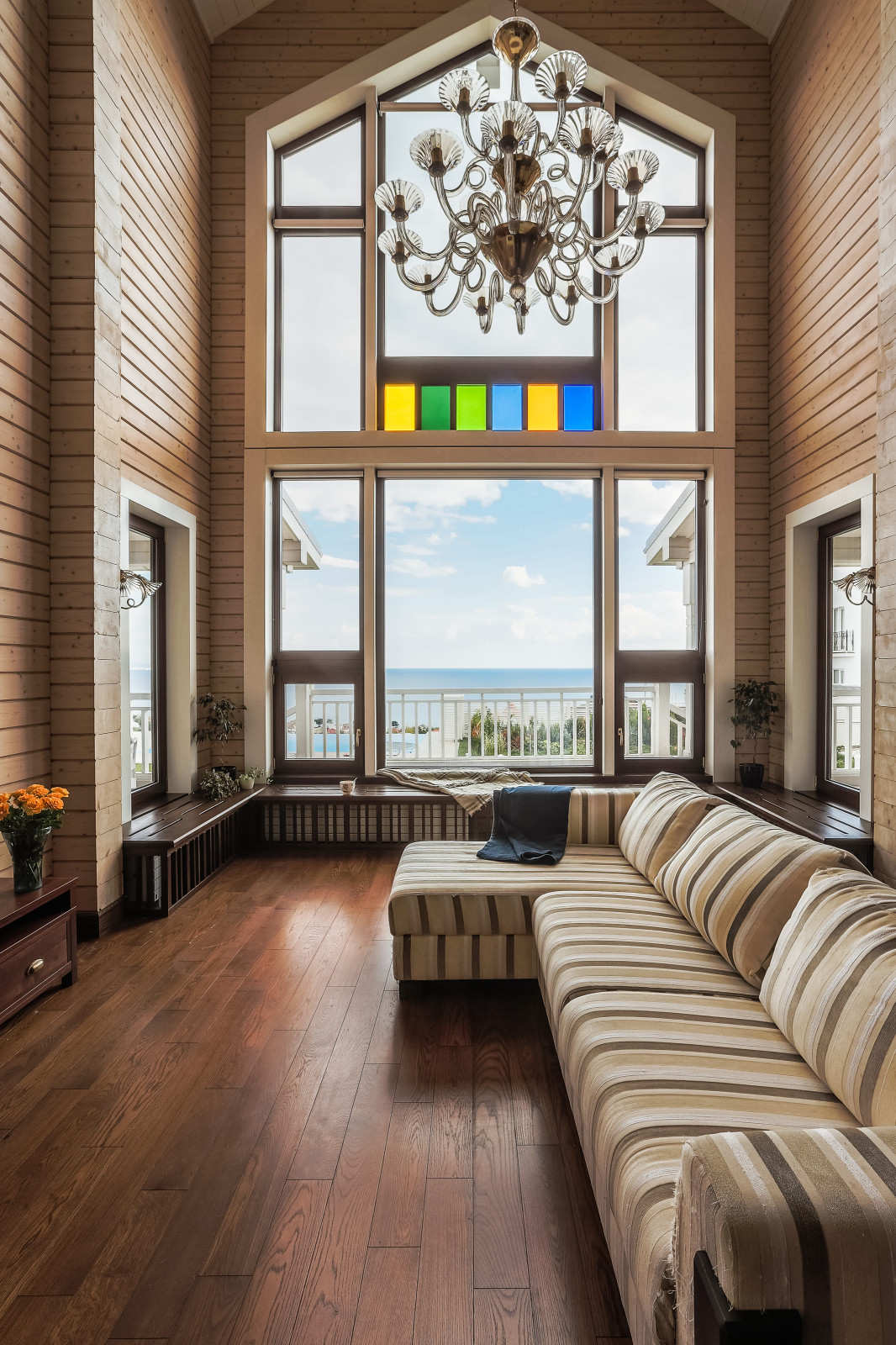 Вилла в пос. Мысхако с панорамным видом на море.