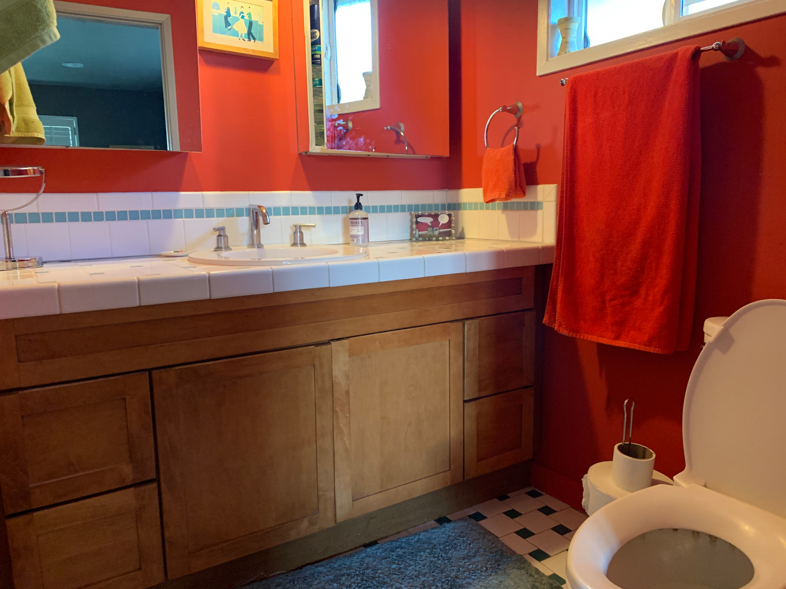 (Before) Master Bathroom - El Dorado Park Estates