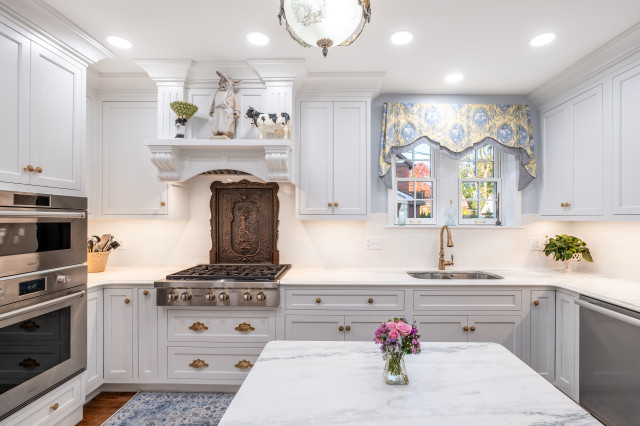 Traditional Compact Chef inspired Kitchen traditional-kitchen