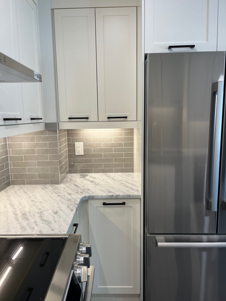 Beautiful HDF kitchen with granite countertop & waterfall