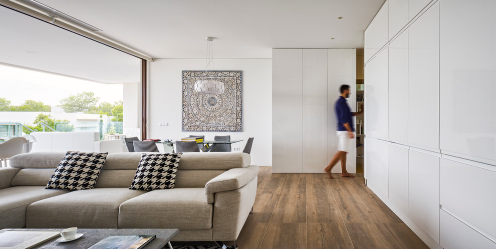 Photo of a contemporary family room in Alicante-Costa Blanca.
